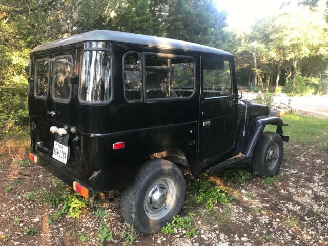 Toyota FJ Cruiser 1978 image number 6