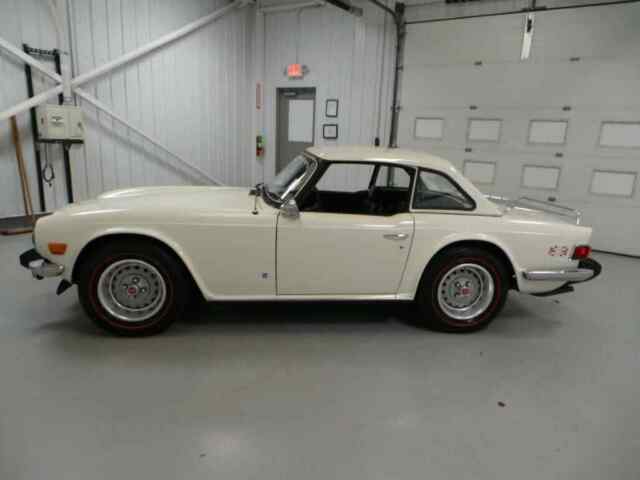 Triumph TR-6 1976 image number 28