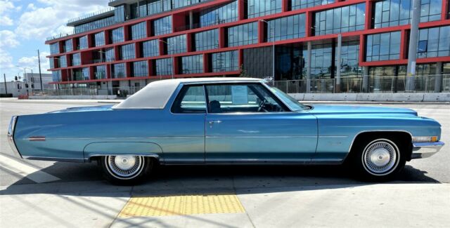 Cadillac DeVille 1971 image number 0