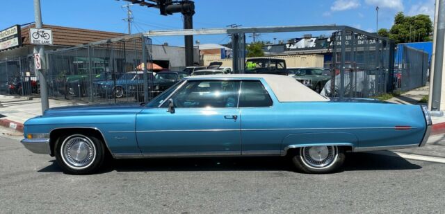 Cadillac DeVille 1971 image number 1