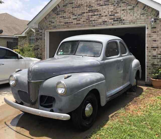 Ford Business Coupe 1941 image number 2