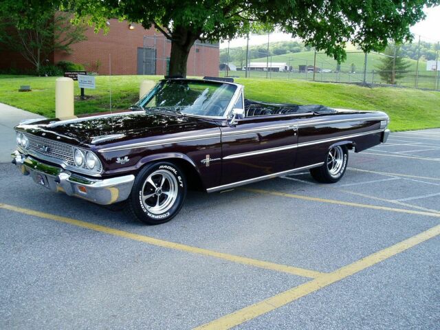 Ford Galaxie 1963 image number 7