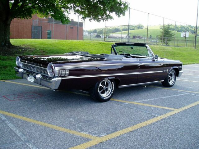 Ford Galaxie 1963 image number 8