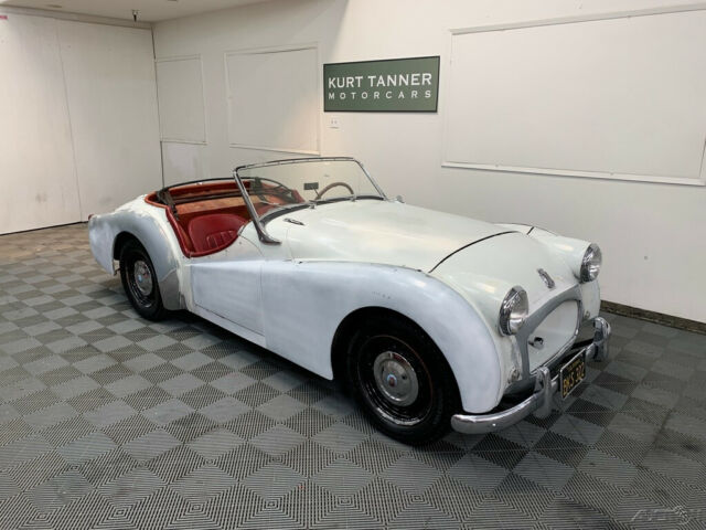 Triumph TR2 1955 image number 0