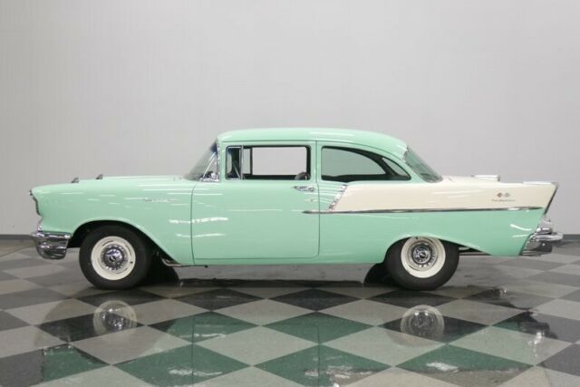 Chevrolet Bel Air/150/210 1957 image number 2