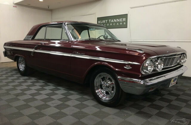 Ford Fairlane 1964 image number 2