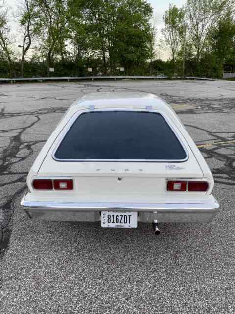 Ford Pinto 1977 image number 2