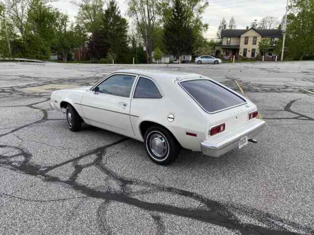 Ford Pinto 1977 image number 21