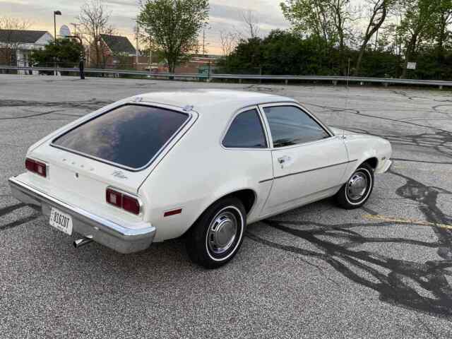 Ford Pinto 1977 image number 23