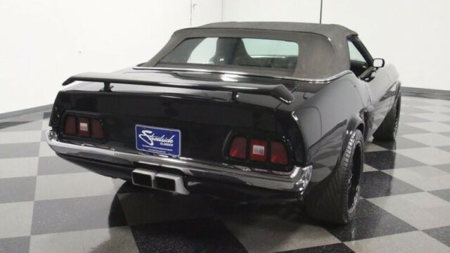 Ford Mustang 1972 image number 12