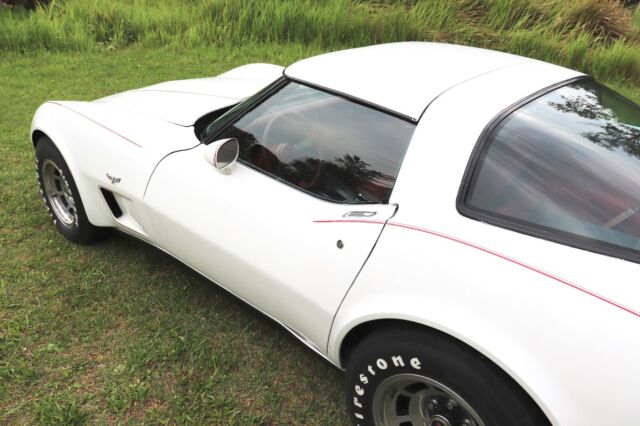 Chevrolet Corvette 1979 image number 32