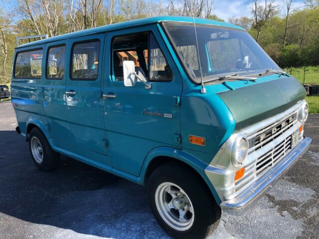 Ford E-Series Van 1970 image number 24