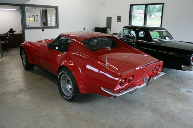 Chevrolet Corvette 1970 image number 18