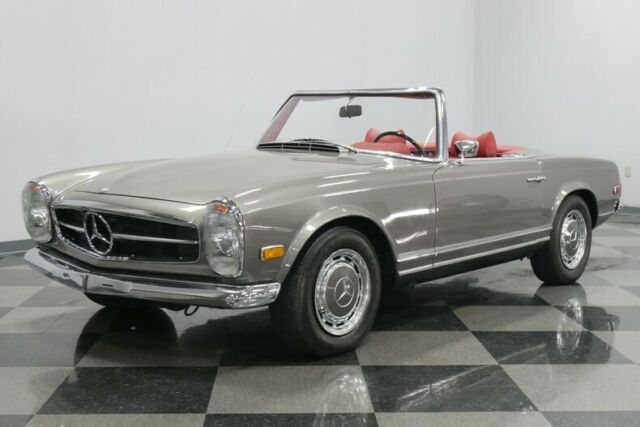 Mercedes-Benz SL-Class 1970 image number 29