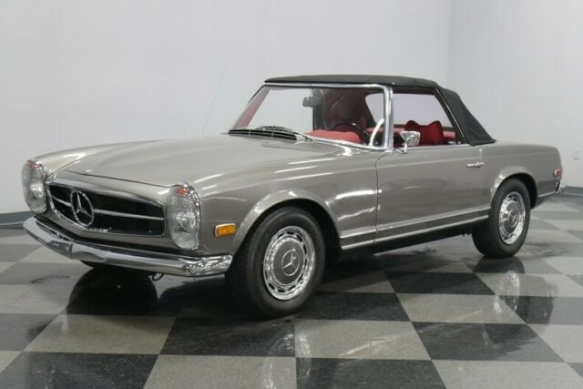 Mercedes-Benz SL-Class 1970 image number 45