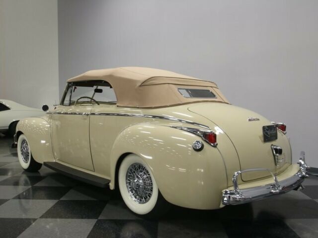 Dodge Luxury Liner 1941 image number 23