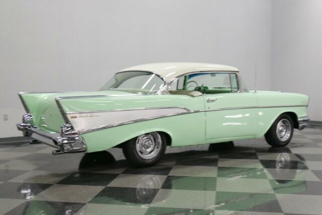 Chevrolet Bel Air/150/210 1957 image number 14