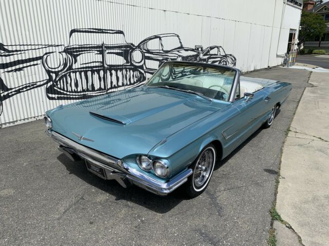 Ford Thunderbird 1965 image number 1