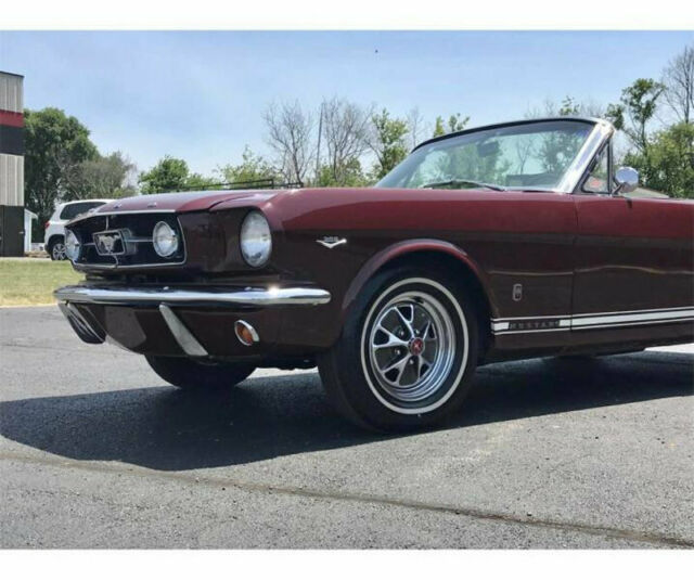 Ford Mustang 1965 image number 9