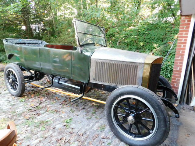 Stanley Steamer 736 Touring 1918 image number 0