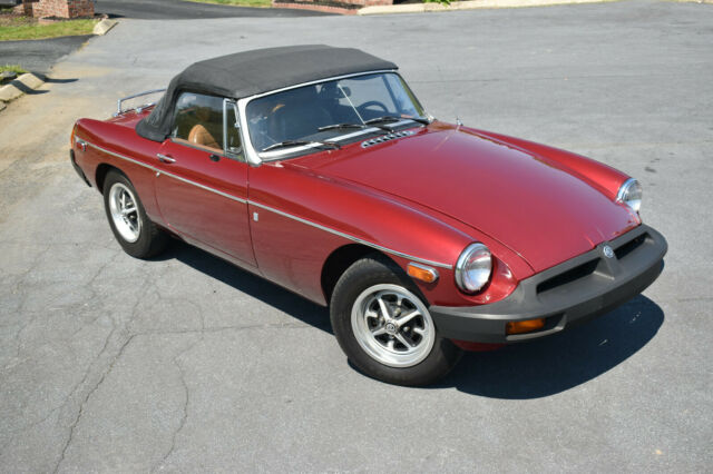 MG MGB 1976 image number 1