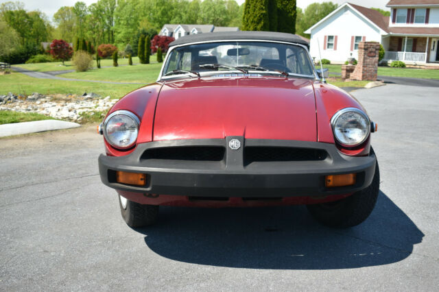 MG MGB 1976 image number 26