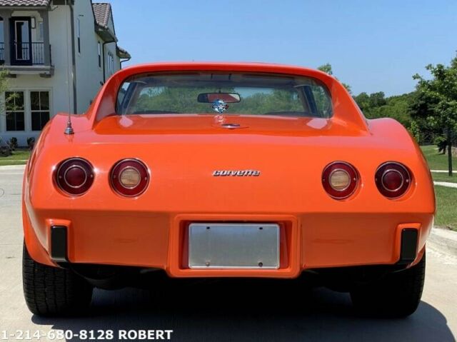 Chevrolet Corvette 1976 image number 1