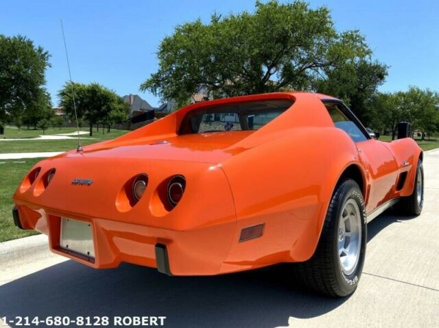 Chevrolet Corvette 1976 image number 19