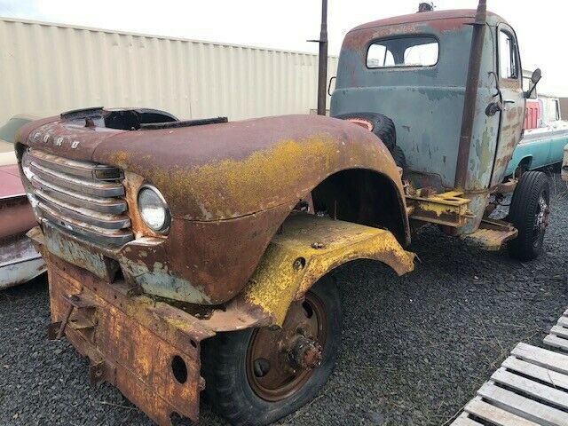 Ford F-550 1948 image number 15