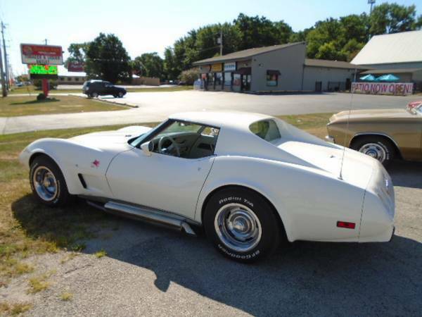 Chevrolet Corvette 1977 image number 33