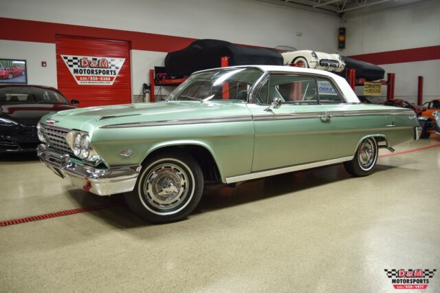 Chevrolet Impala 1962 image number 0