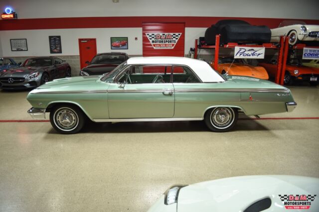 Chevrolet Impala 1962 image number 1