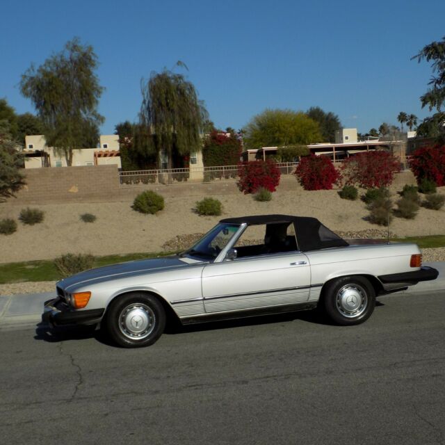 Mercedes-Benz SL-Class 1975 image number 2