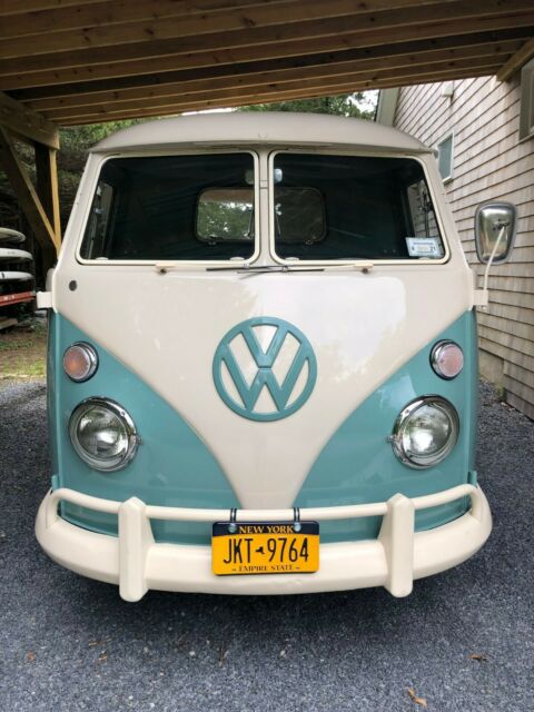 Volkswagen Bus/Vanagon 1962 image number 11