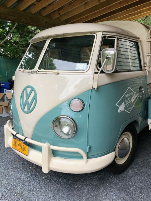 Volkswagen Bus/Vanagon 1962 image number 13