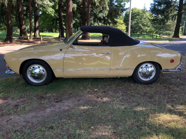 Volkswagen Karmann Ghia 1969 image number 3