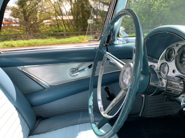 Ford Thunderbird 1957 image number 31