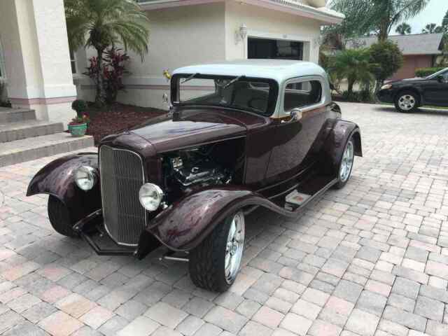 Ford 3 Window Coupe 1932 image number 0