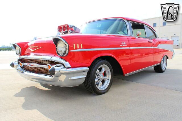 Chevrolet Bel Air/150/210 1957 image number 22