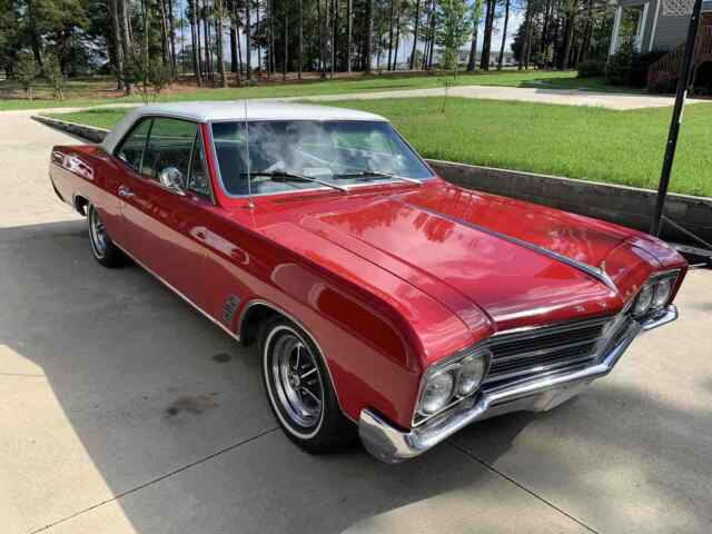 Buick Skylark 1966 image number 0