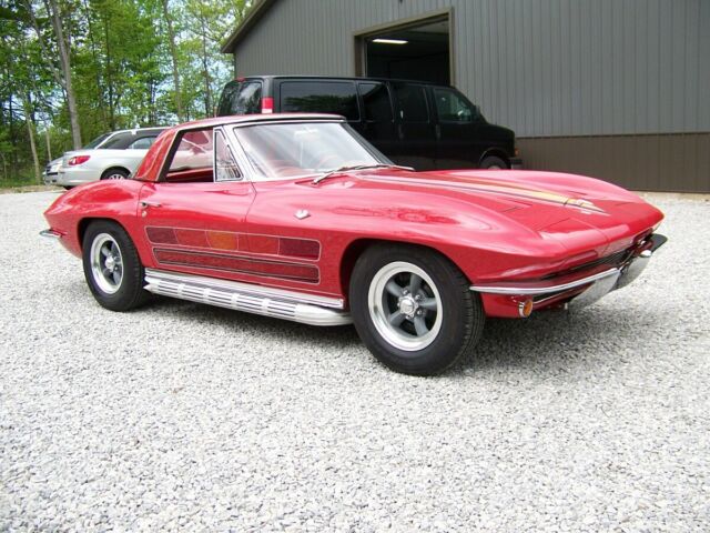 Chevrolet Corvette 1964 image number 0