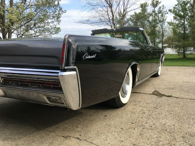 Lincoln Continental 1967 image number 6