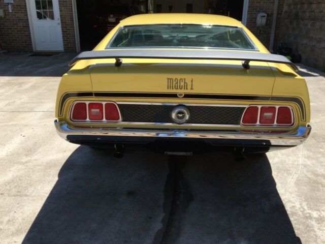 Ford Mustang 1972 image number 6