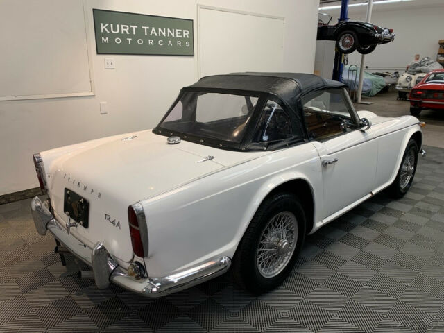 Triumph TR4A 1967 image number 19