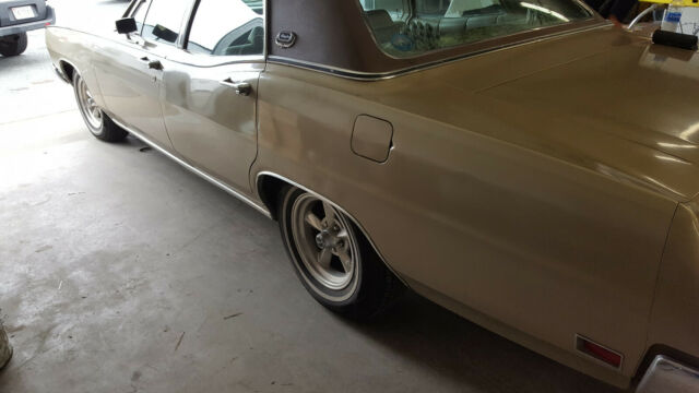 Ford Galaxie 1970 image number 21