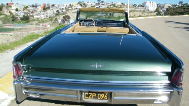 Lincoln Continental 1965 image number 14