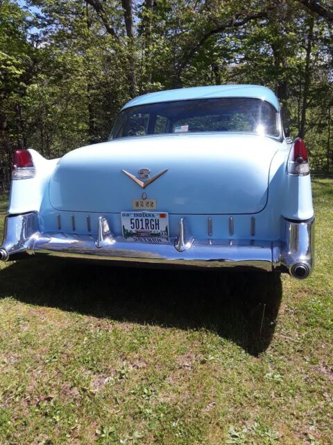 Cadillac Series 62 1955 image number 2