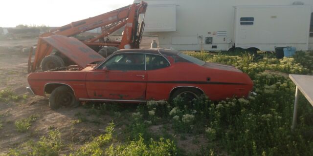 Plymouth Duster 1974 image number 13