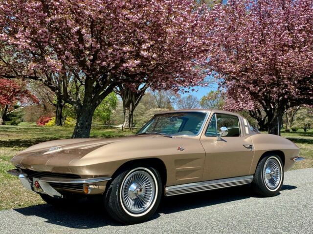 Chevrolet Corvette 1964 image number 0