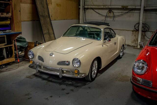 Volkswagen Karmann Ghia 1968 image number 45